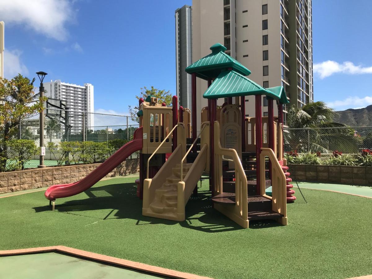 Cozy Waikiki Getaway, Stroll To Beach With Free Parking Honolulu Exterior foto